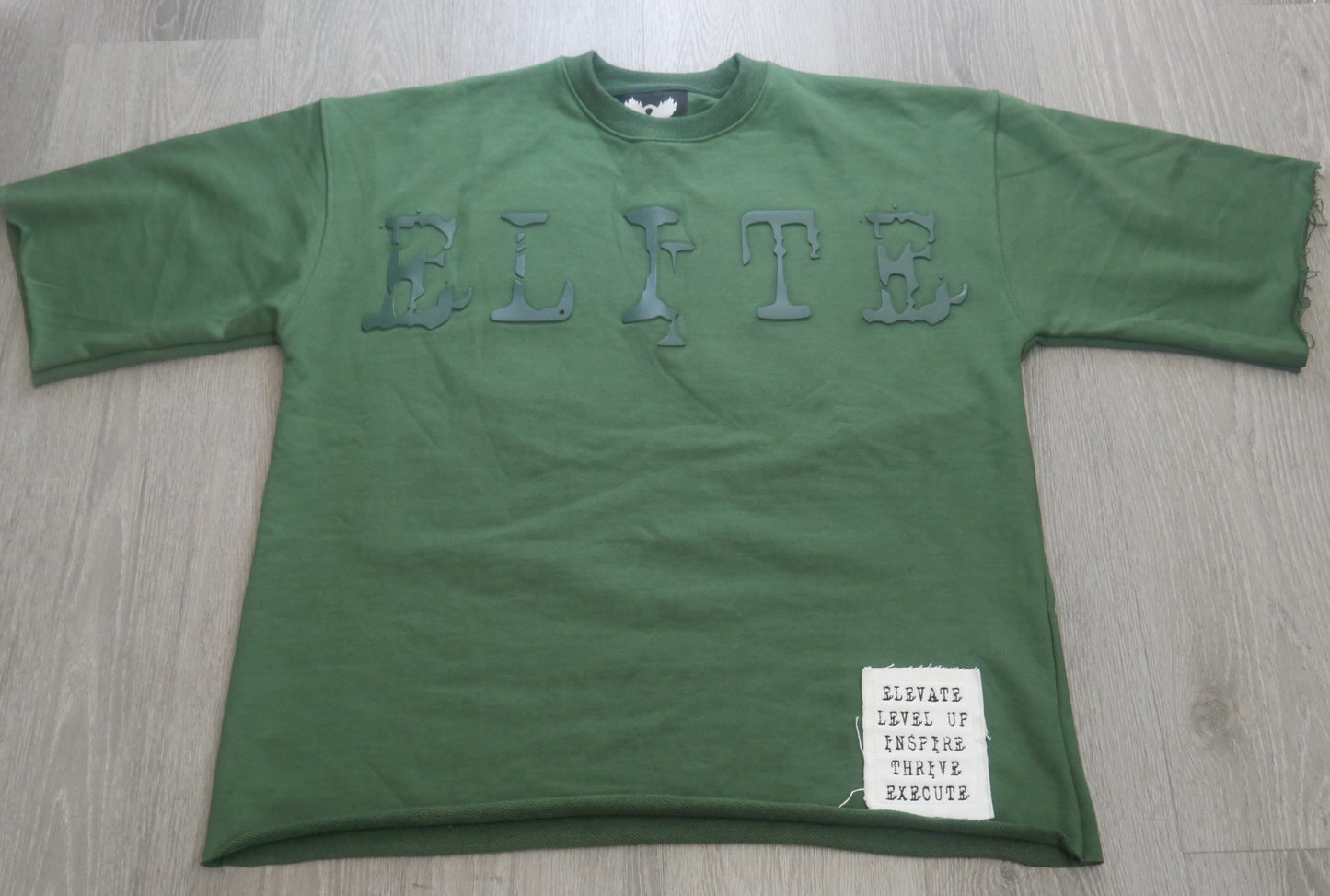 ELITE FLYGHT CROPPED SHIRT